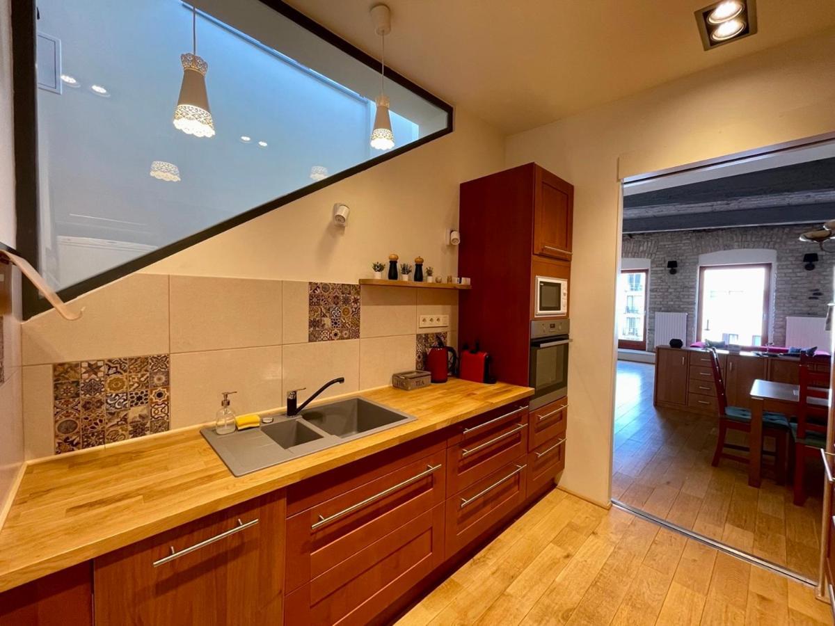Penthouse W Private Rooftop And Free Parking Budapeste Exterior foto