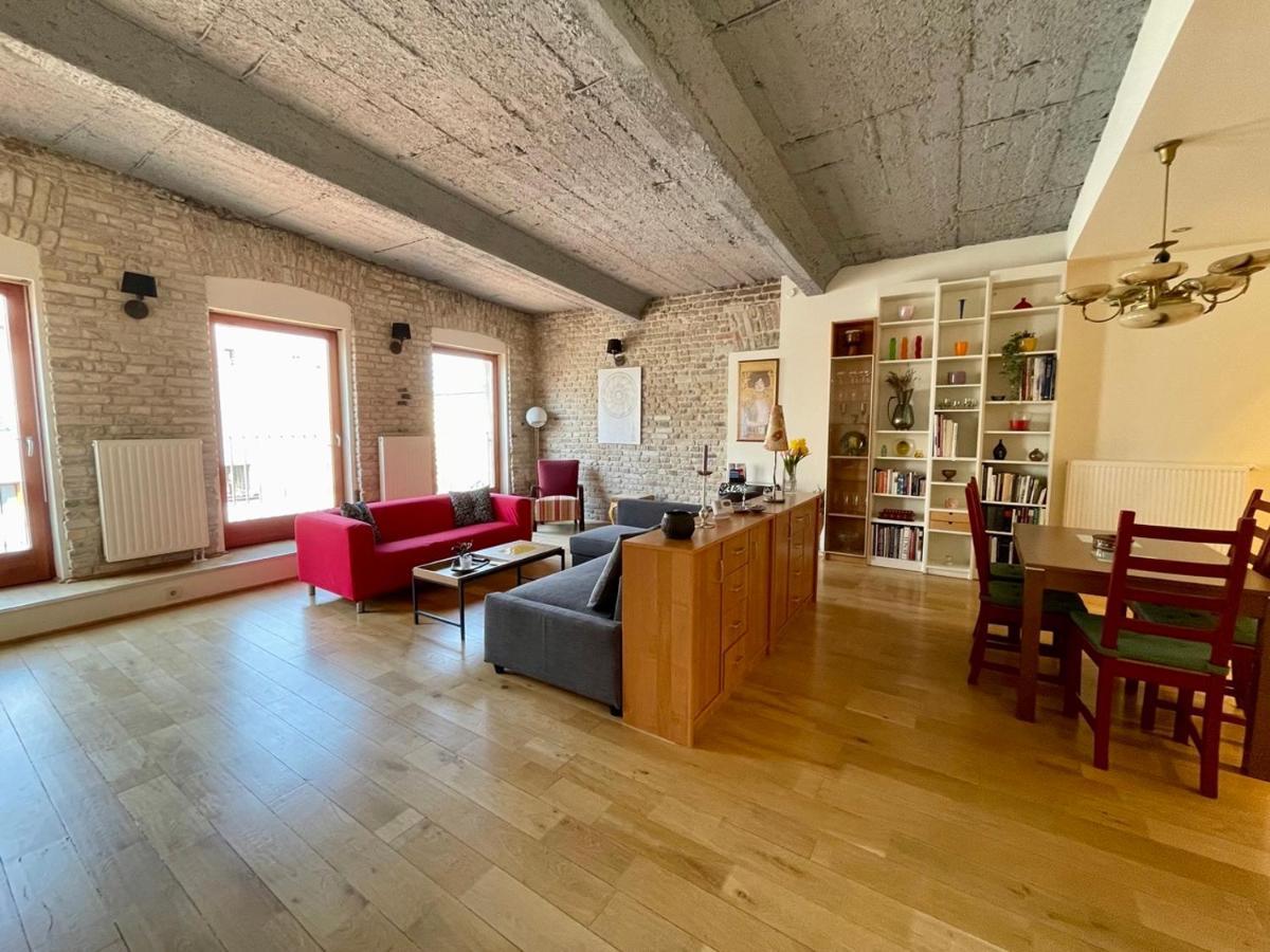 Penthouse W Private Rooftop And Free Parking Budapeste Exterior foto
