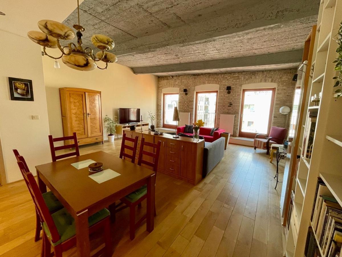 Penthouse W Private Rooftop And Free Parking Budapeste Exterior foto