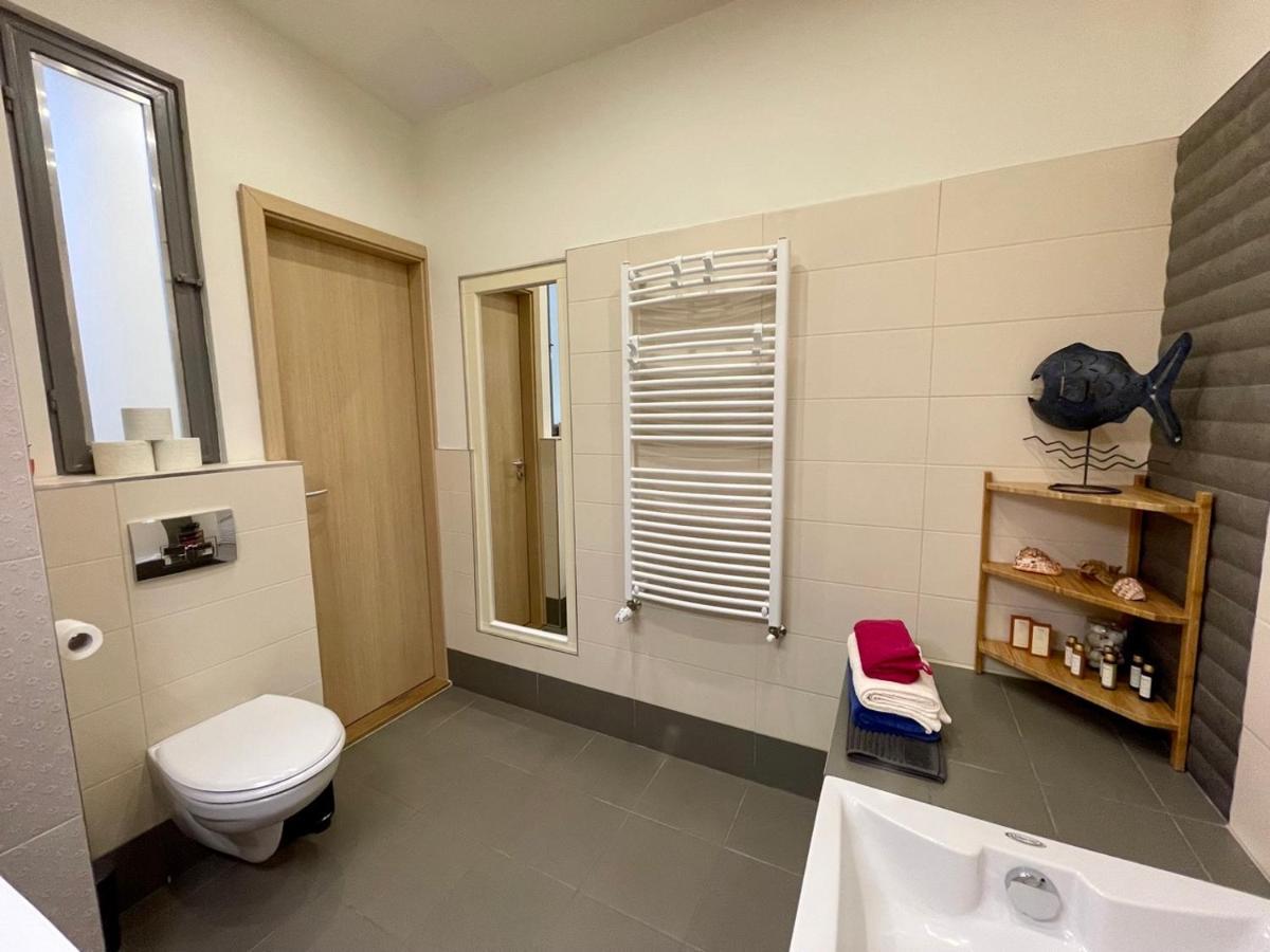 Penthouse W Private Rooftop And Free Parking Budapeste Exterior foto