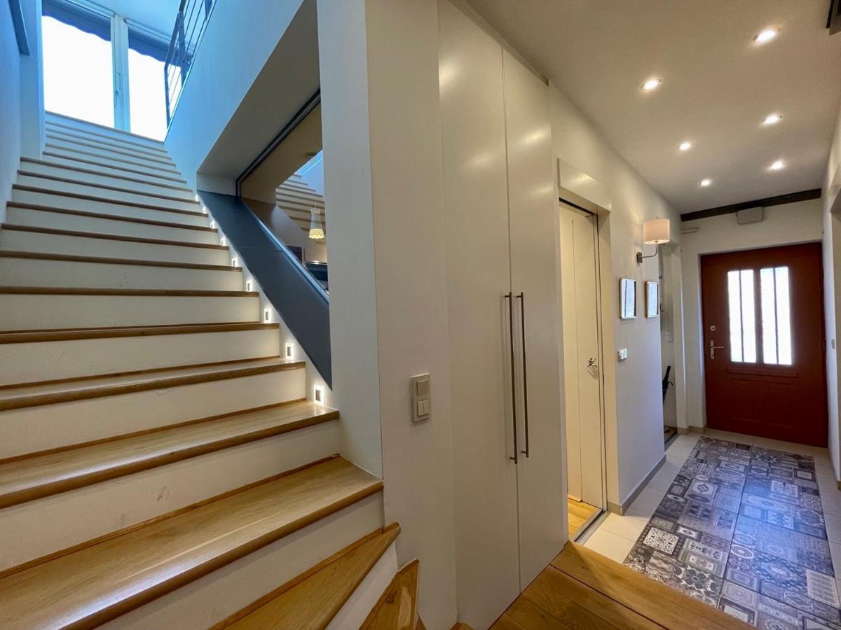 Penthouse W Private Rooftop And Free Parking Budapeste Exterior foto